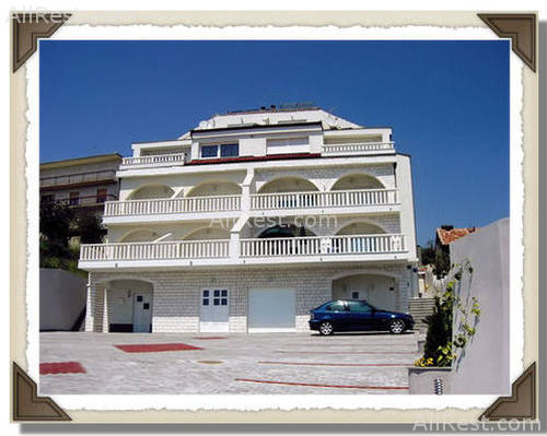 Villa Johnny